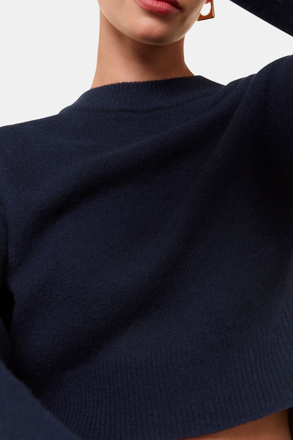 Wool Crop Relaxed Knit