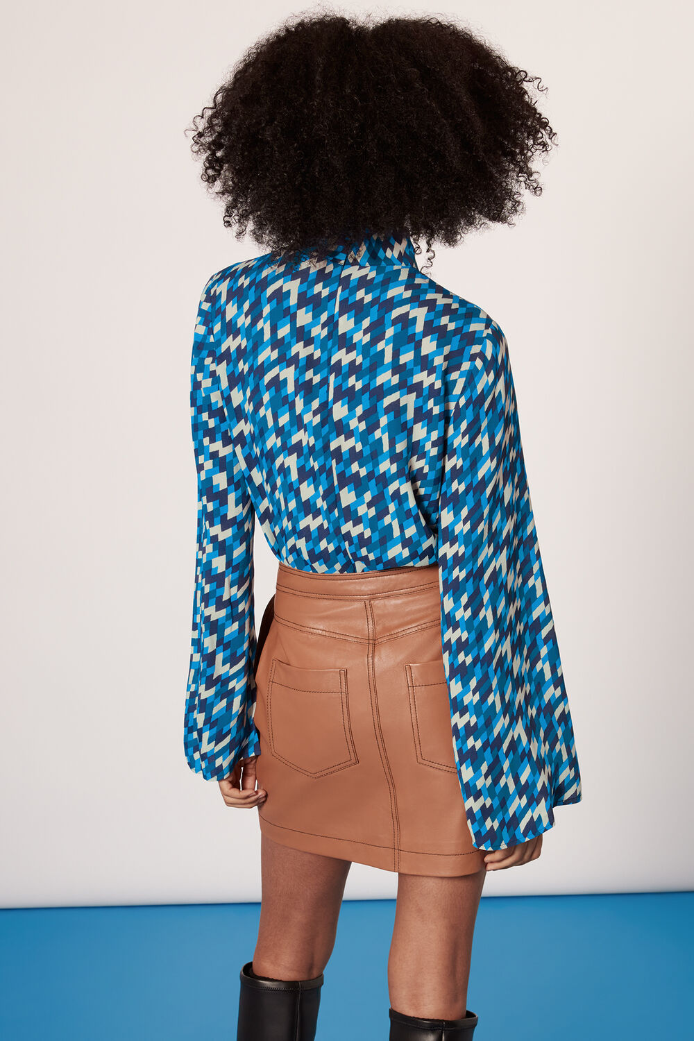 Diagonal Diamond Top