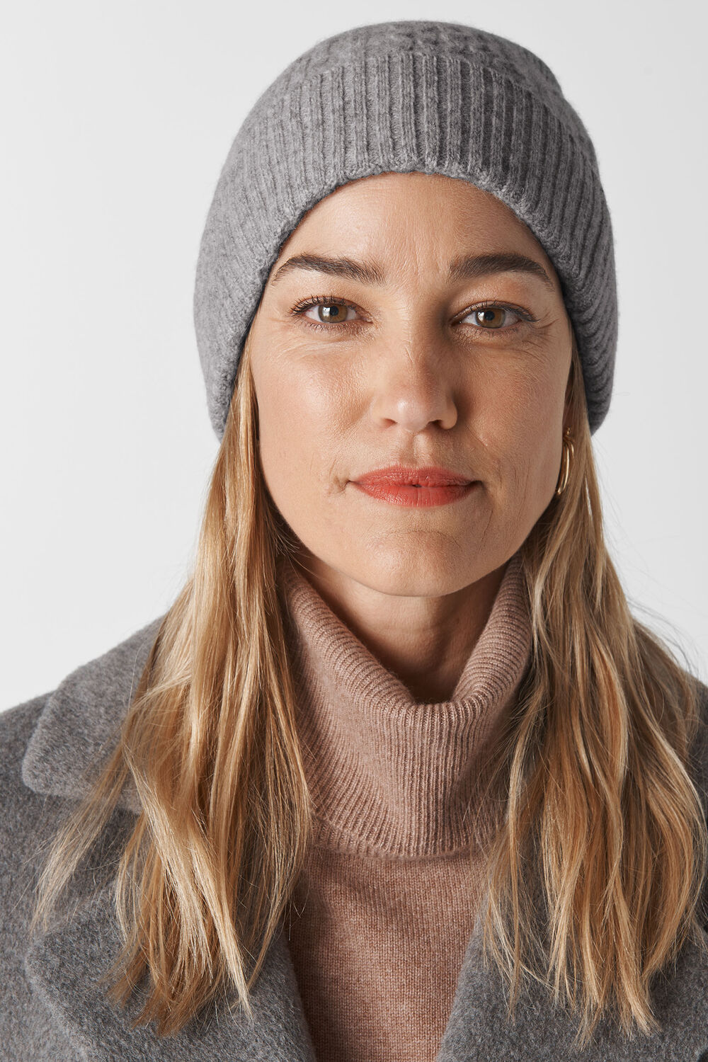 Cable Knit Beanie Hat Grey