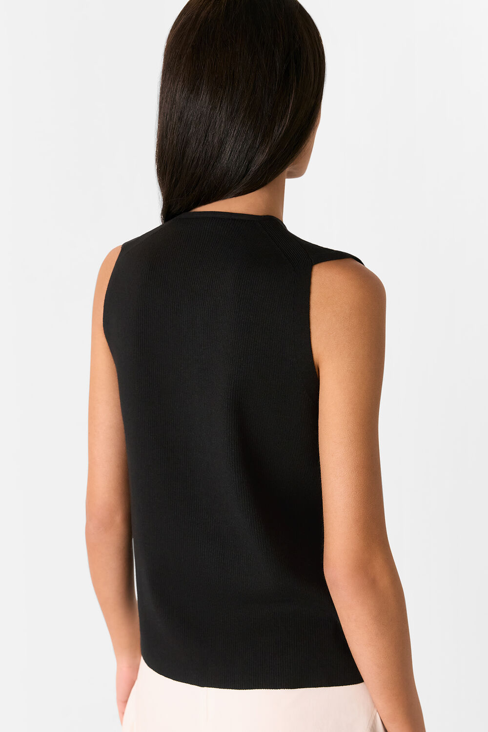 Tie Front Detail Tank