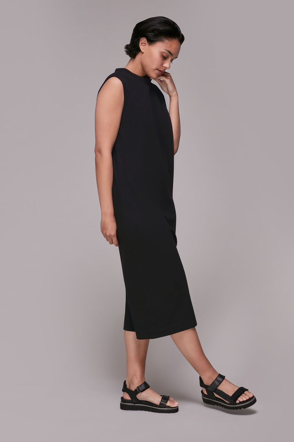 Easy Minimal Midi Dress