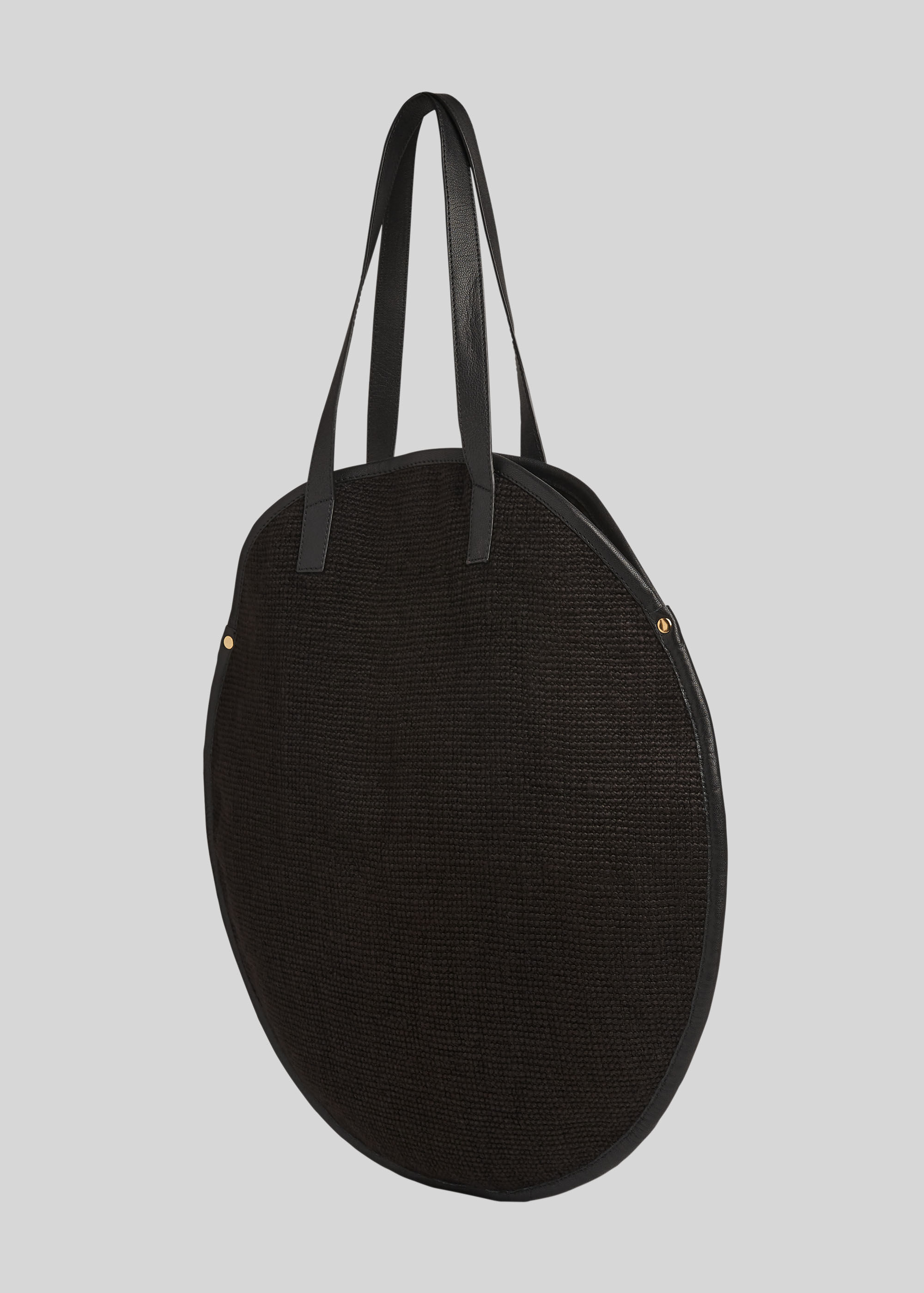 Whistles round bag deals