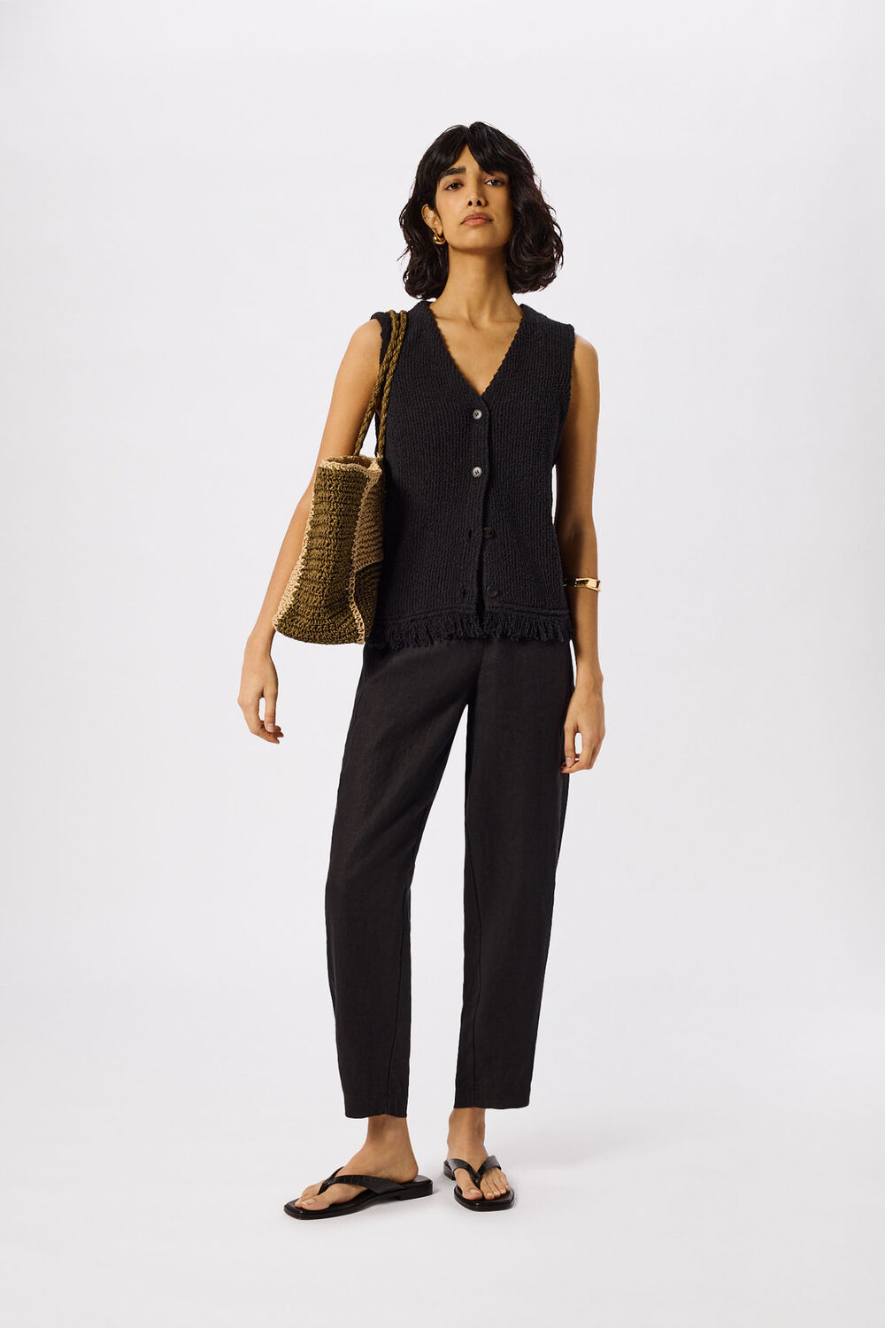 Black Petite Linen Barrel Leg Trouser
