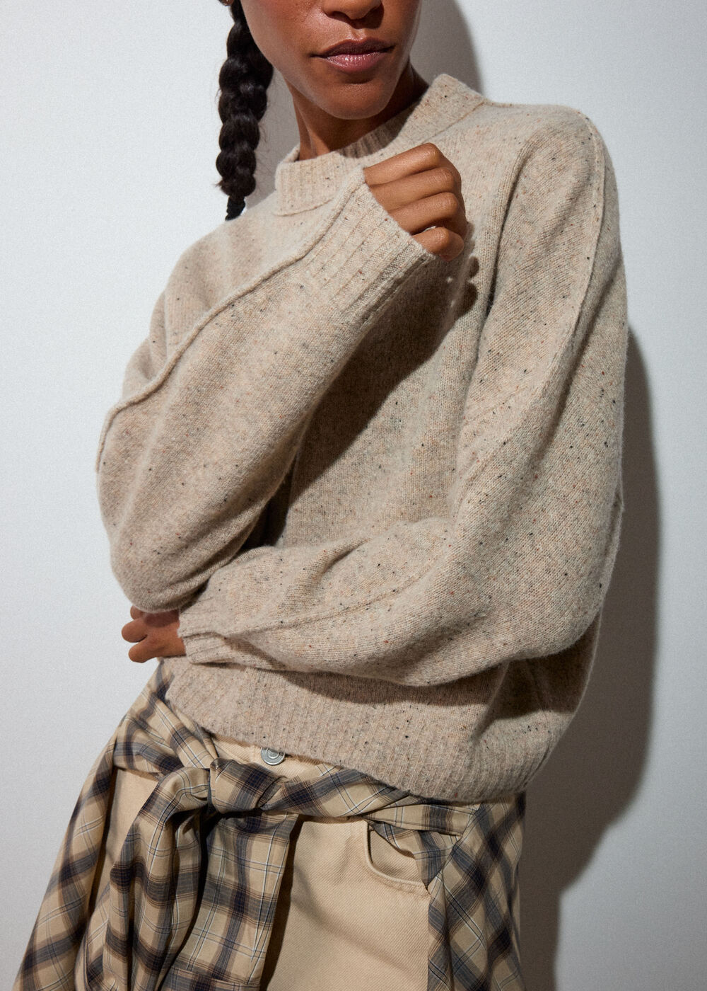 Wool Curved Hem Knit