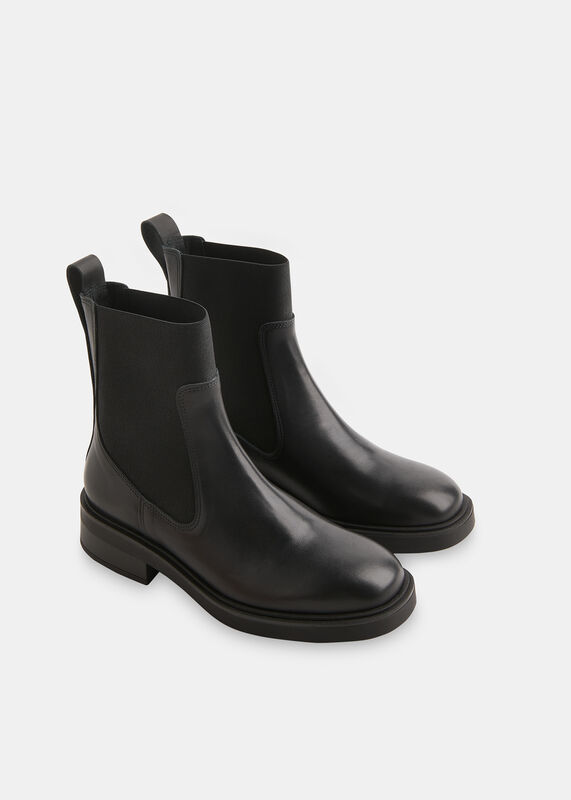 Black Elasticated Chelsea Boot