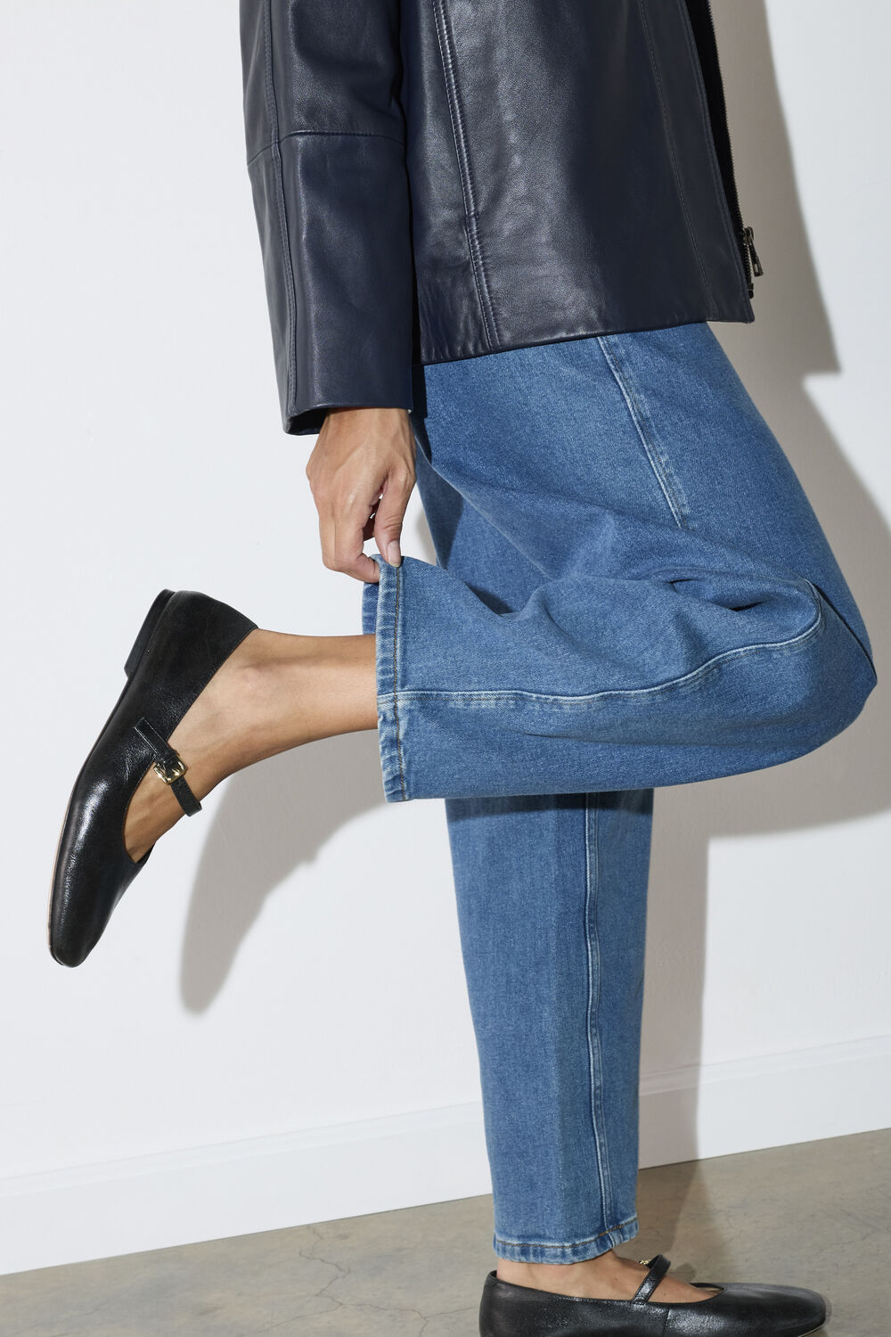 Denim Stretch Barrel Leg Jean