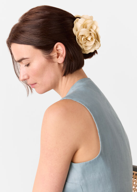 Neutral Flower Claw Clip