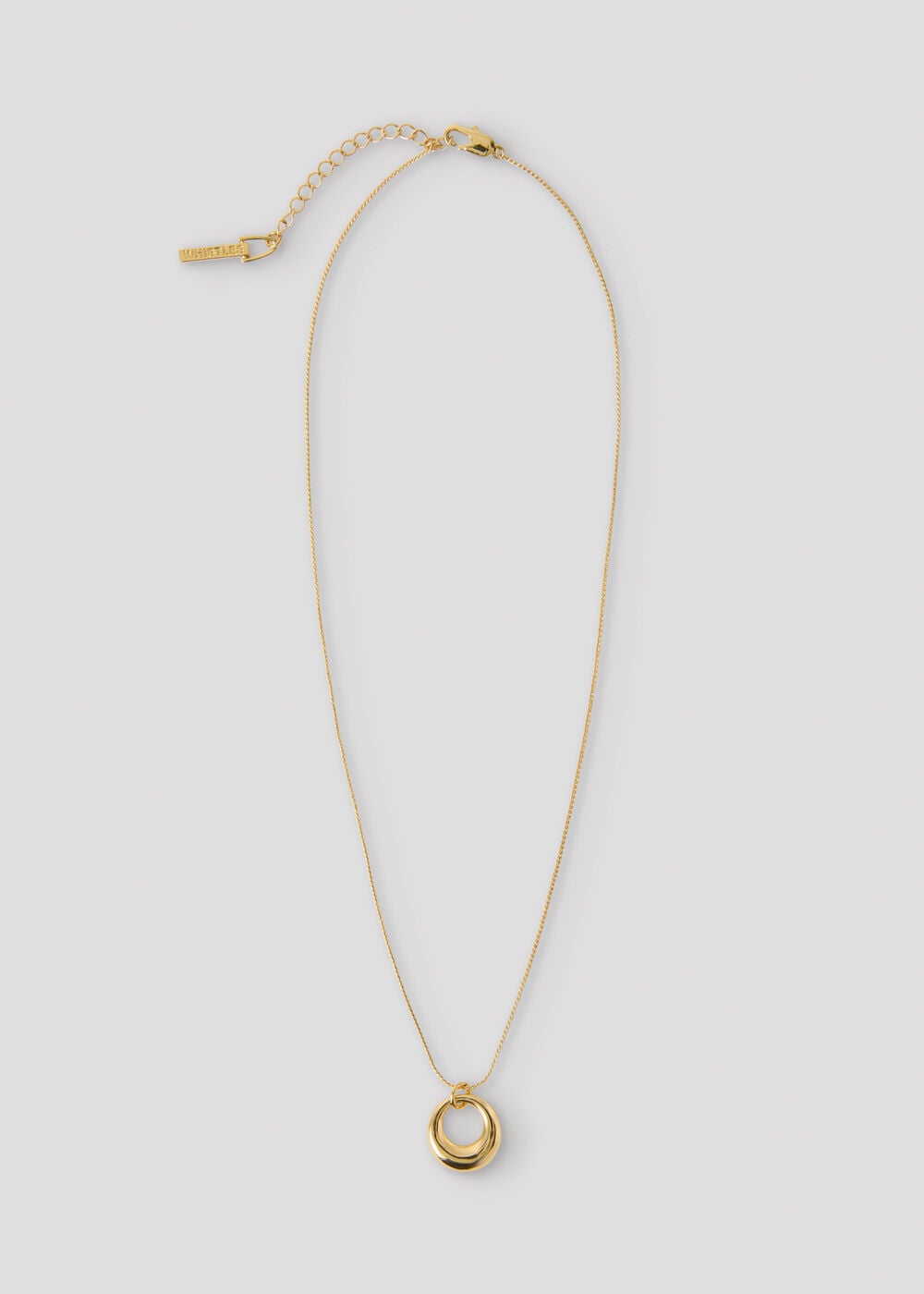 Curved Pendant Necklace