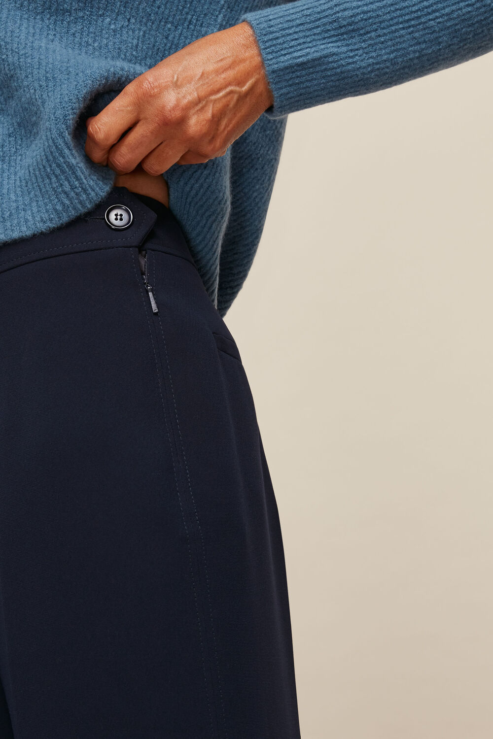 Wide Leg Crop Trouser