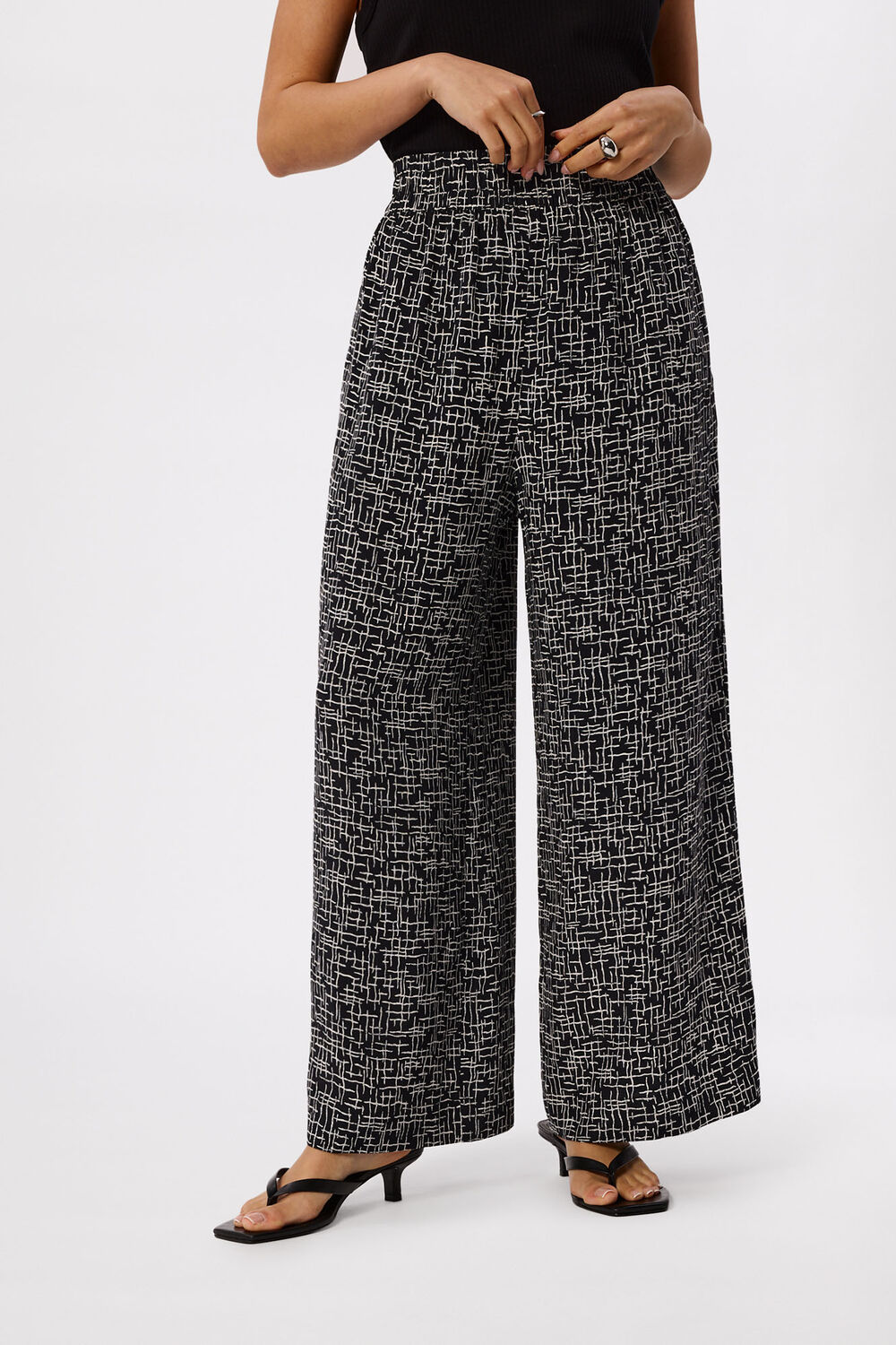 Black Petite Woven Grid Crop Trouser