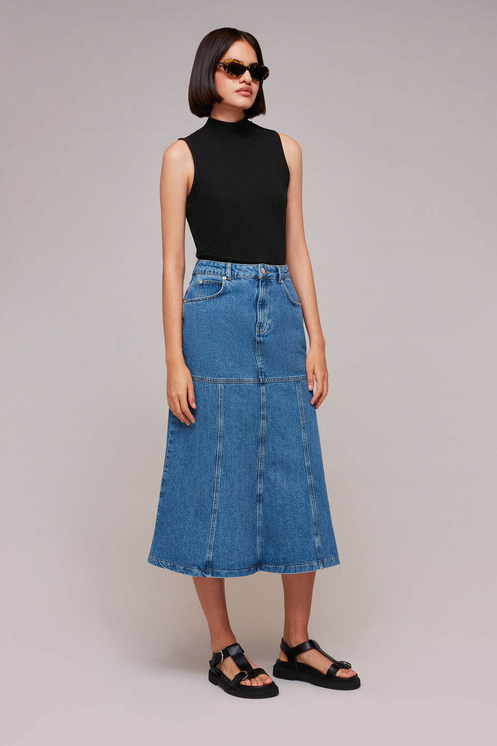 Ribbed Keyhole Tank