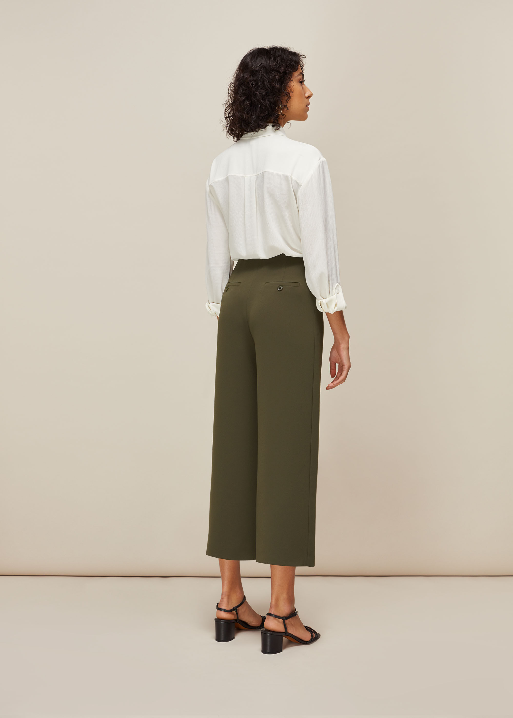 Khaki cropped trousers store