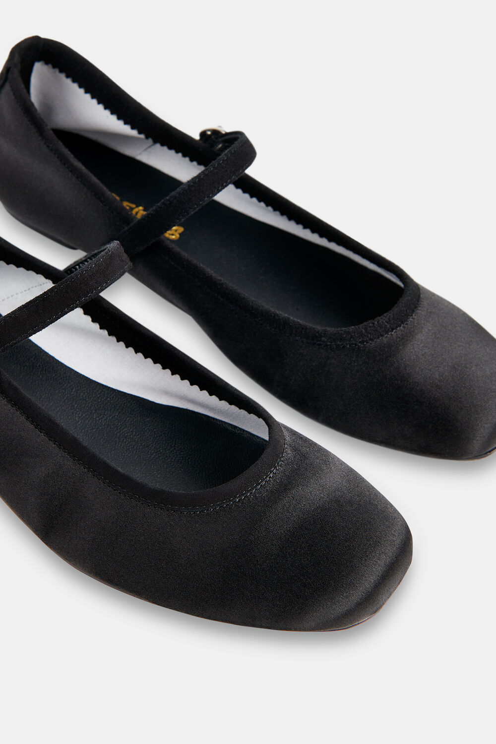 Black Hai Honoree Shoe