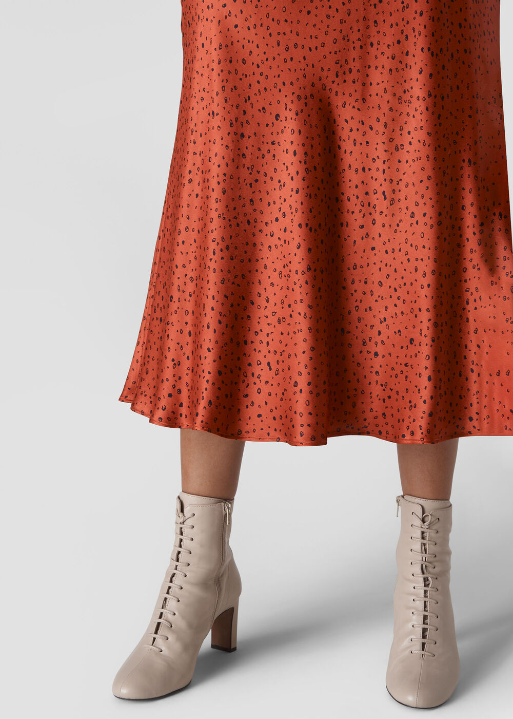 Sketched Dot Satin Skirt