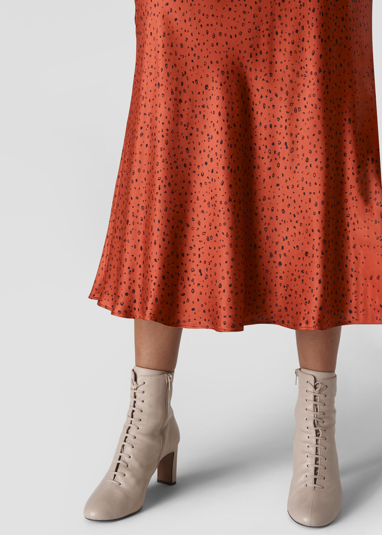 Sketched Dot Satin Skirt