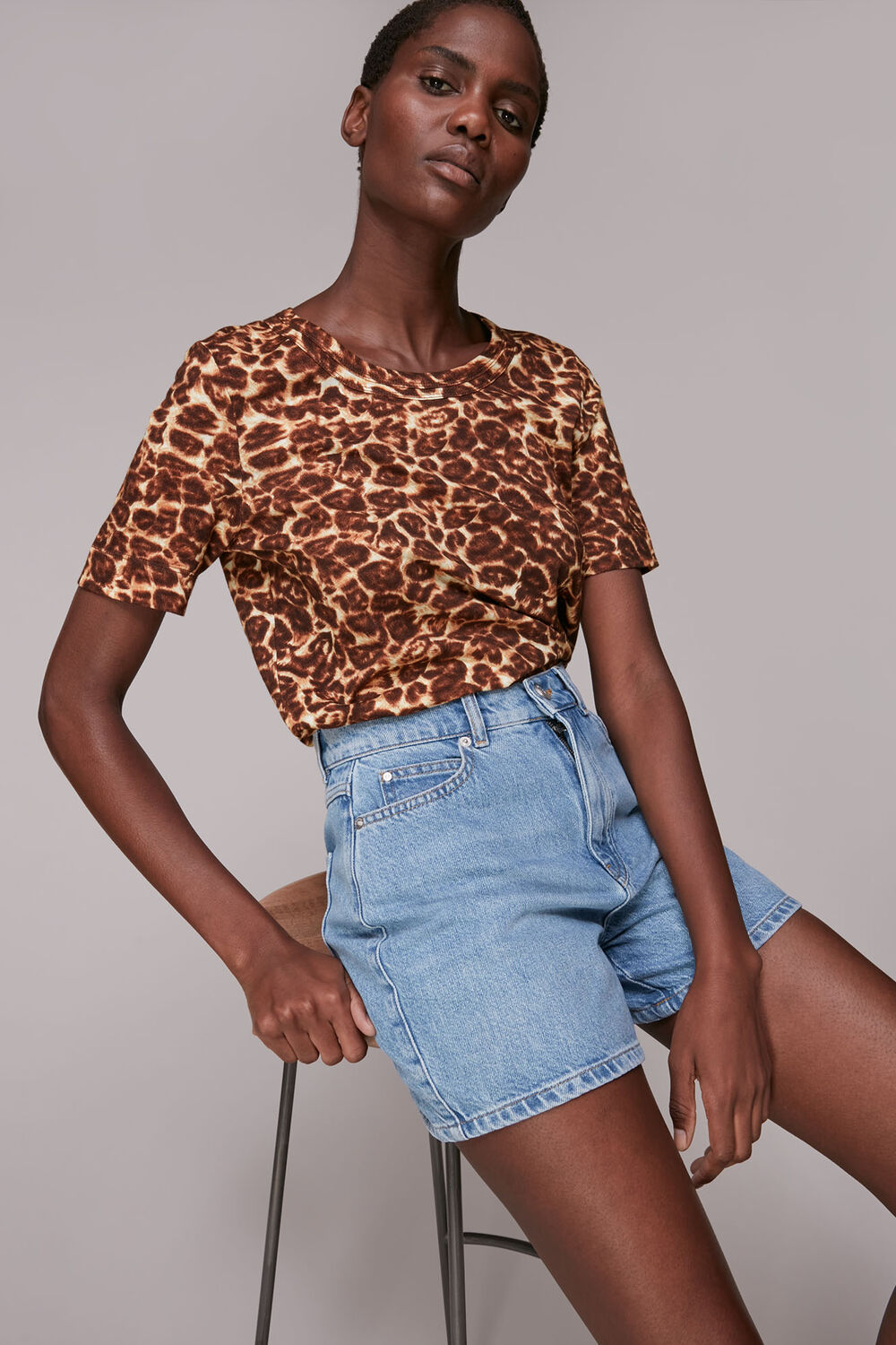 Clouded Leopard Rosa T Shirt