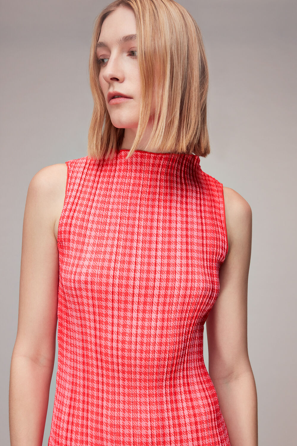 Houndstooth Plisse Midi Dress