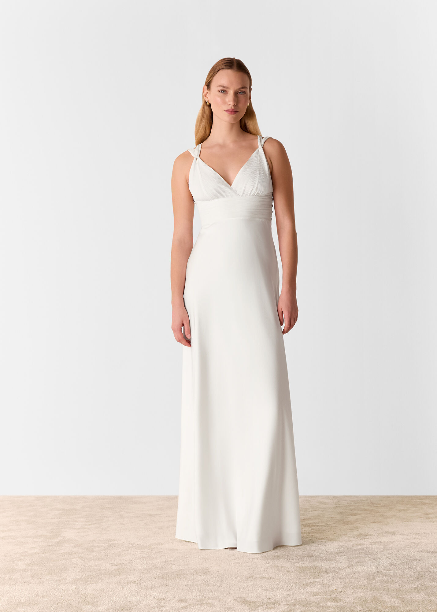 Wedding online dress whistles