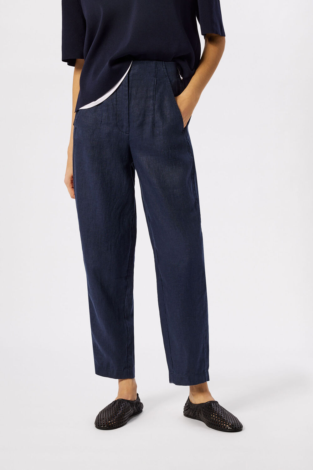 Navy Linen Barrel Leg Trouser