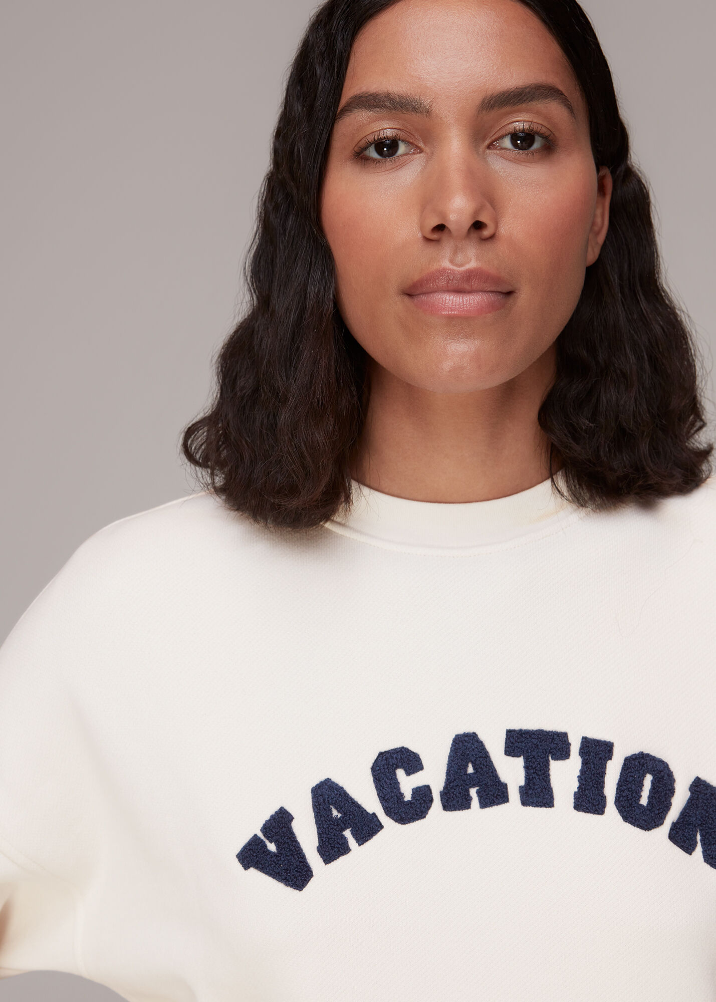 Ivory Vacation Logo Sweat WHISTLES