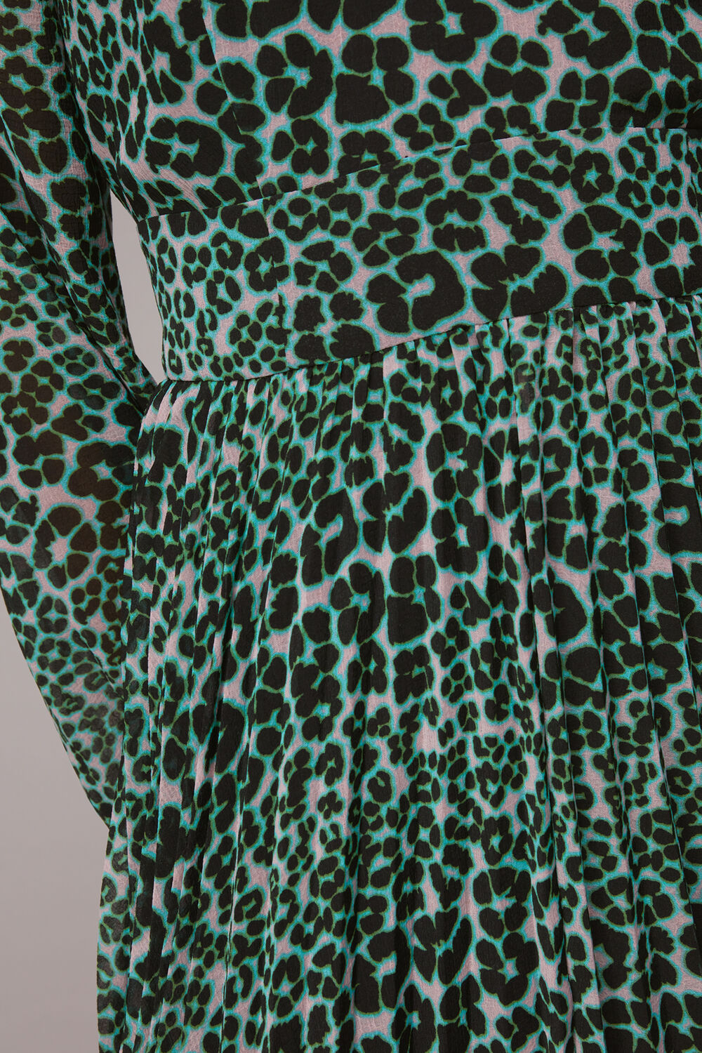 Petal Animal Pleated Dress