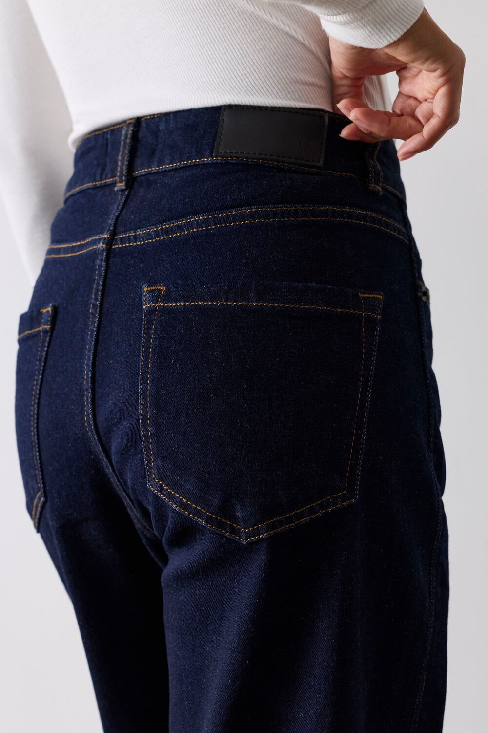Dark Denim Petite Stretch Barrel Leg Jean