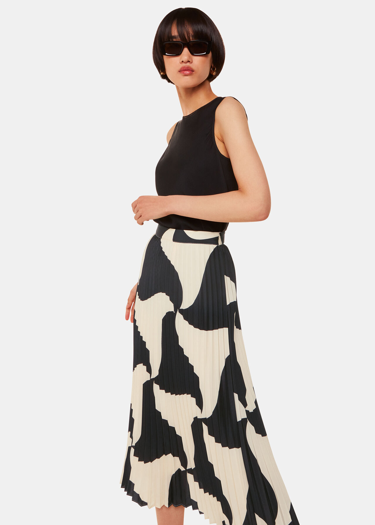 Triangle Swirl Pleated Skirt