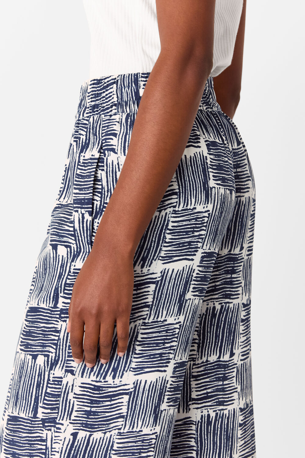 Hatch Squares Cropped Trouser