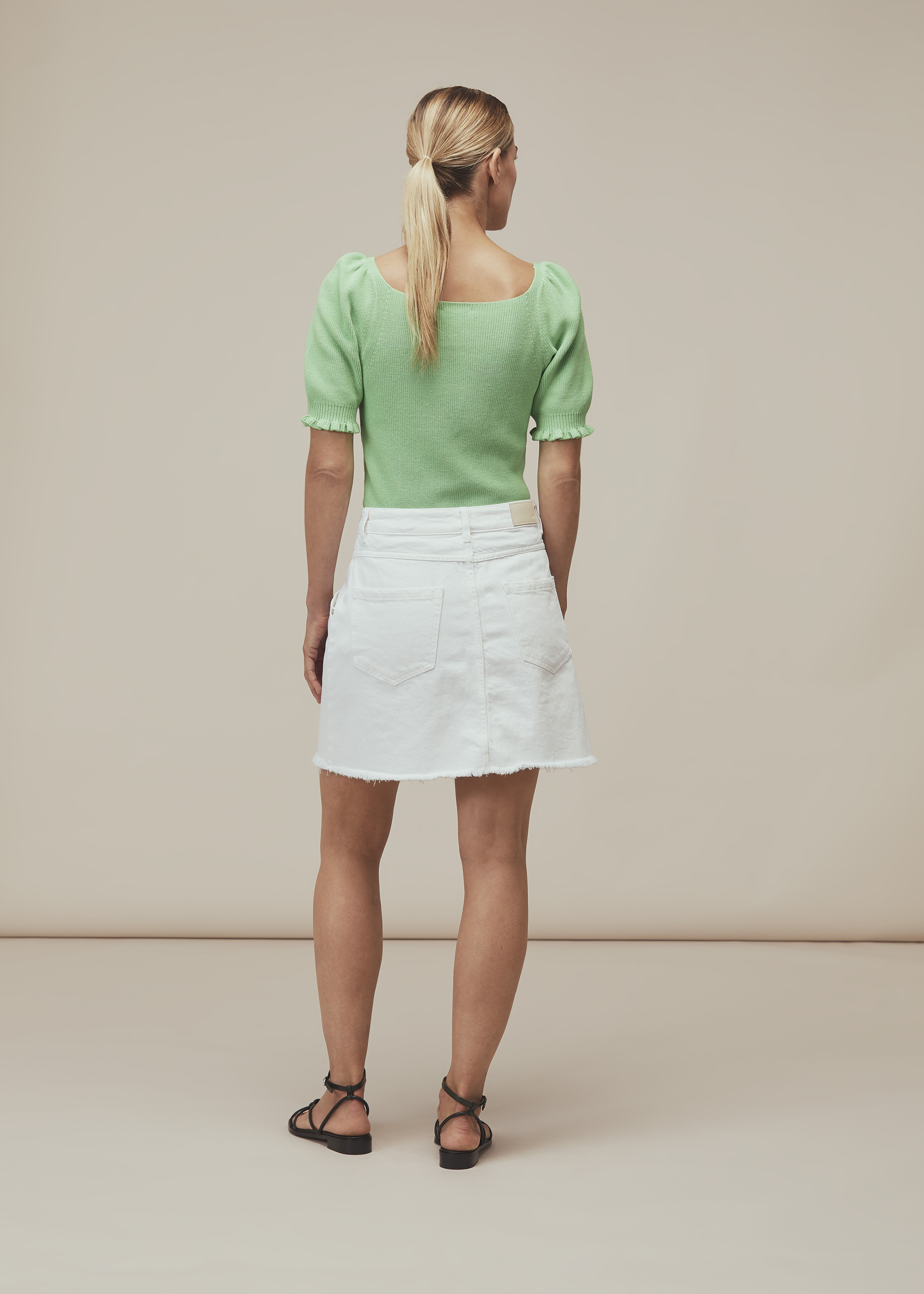 Frayed shop mini skirt