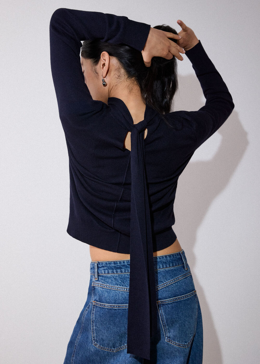 Tie Neck Detail Knit