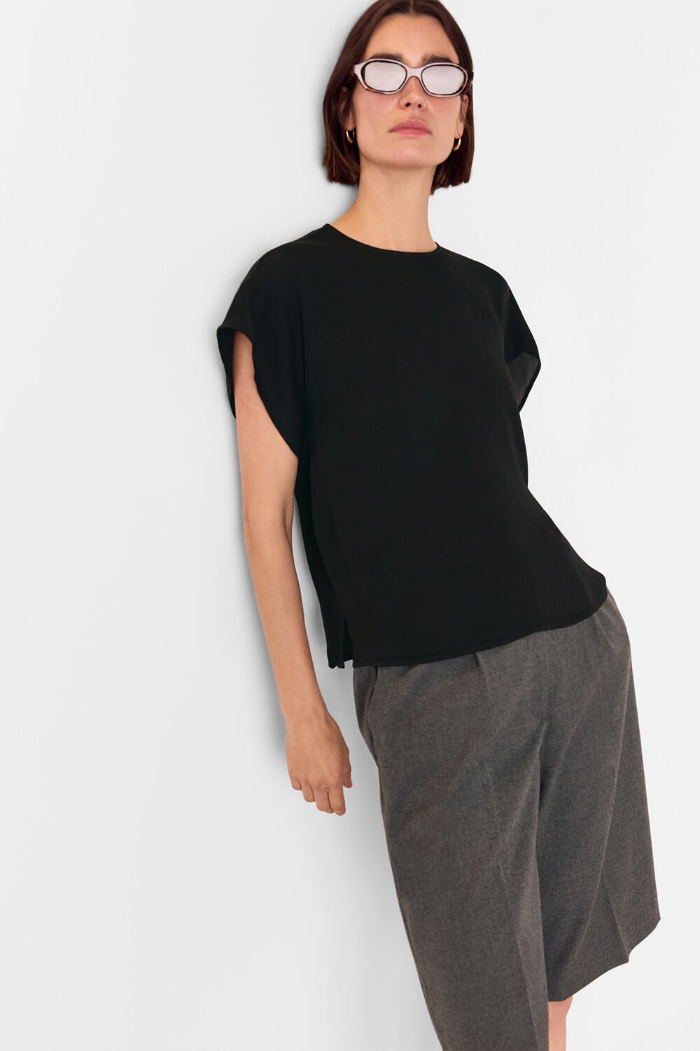 Black Short Sleeve Crepe Shell Top