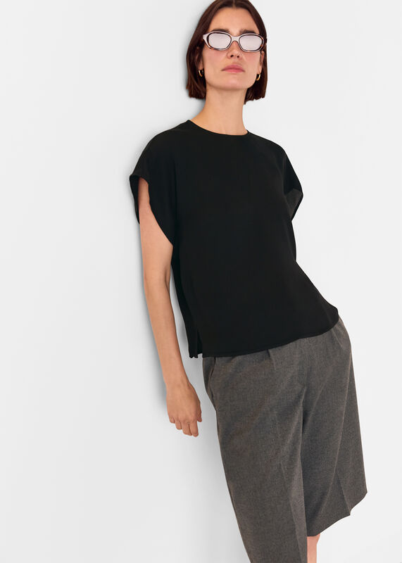 Black Short Sleeve Crepe Shell Top