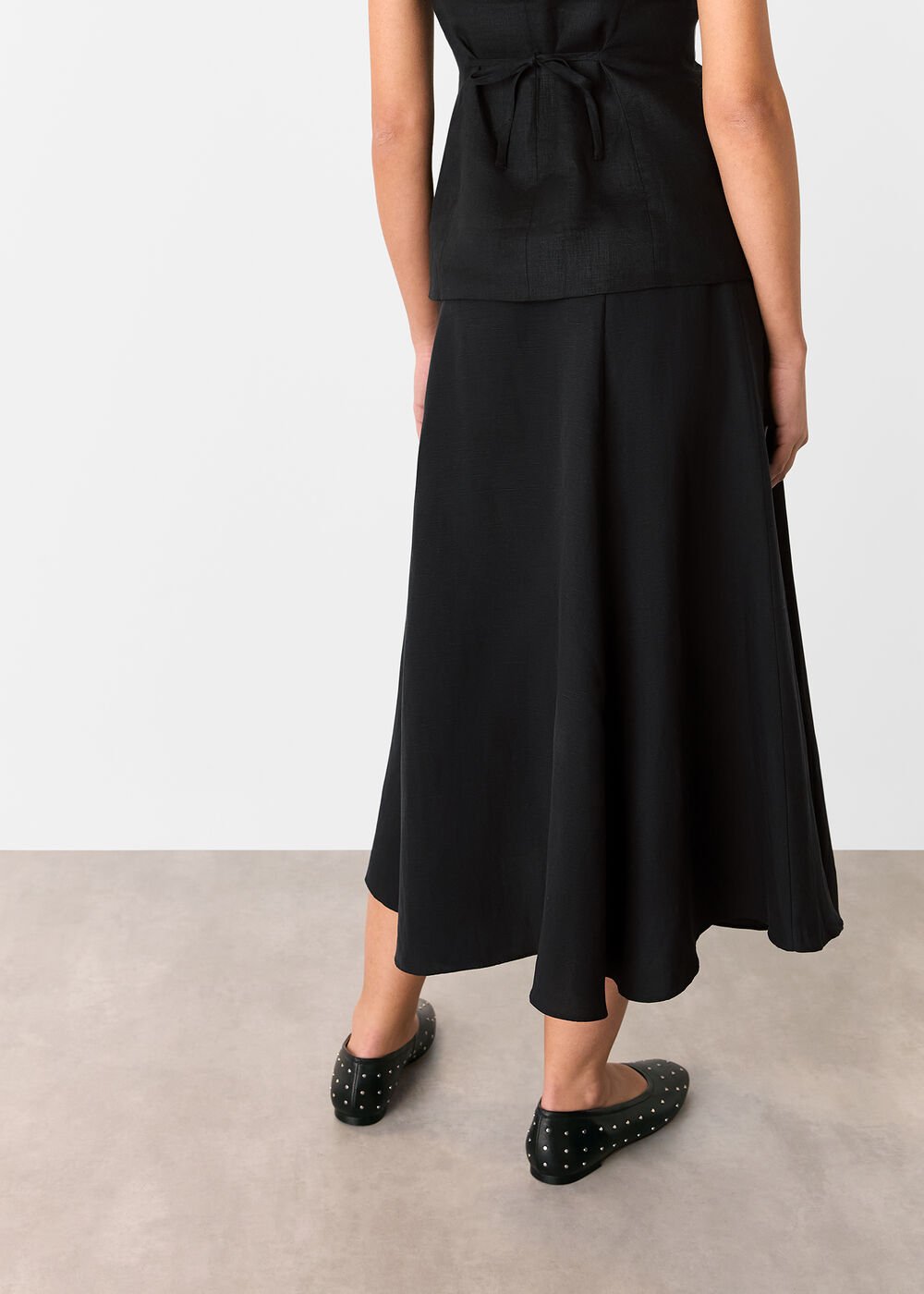 Tie Front Detail Tank