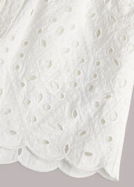 Broderie Short