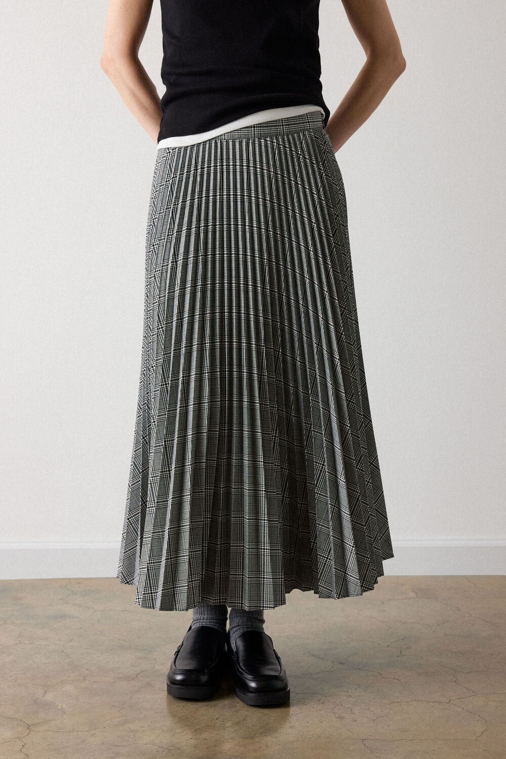 Grey Petite Check Pleated Midi Skirt