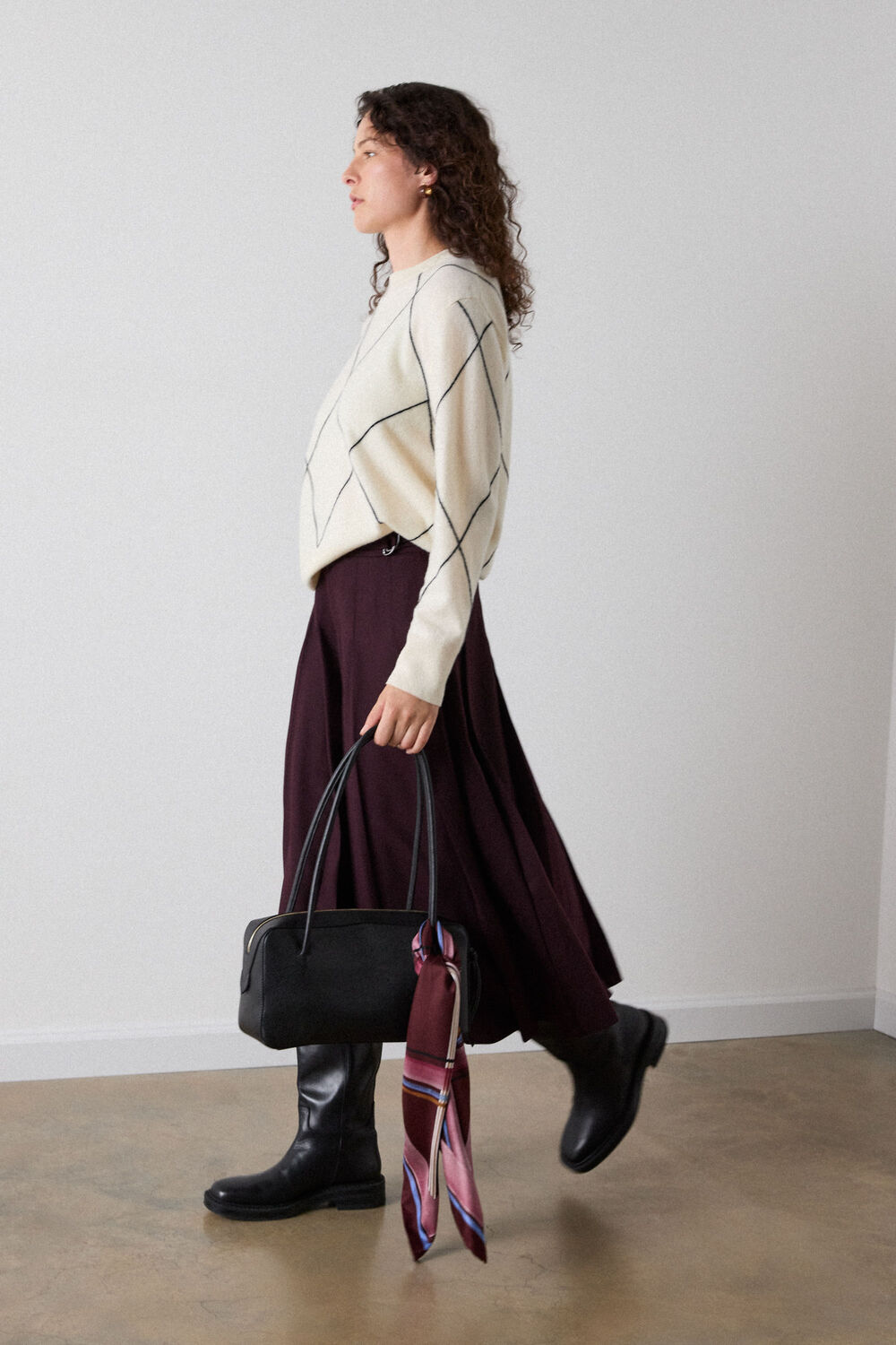 Ivory Wool Contrast Diamond Knit
