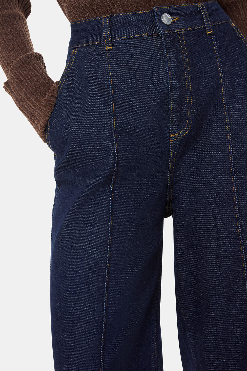 Seam Detail Jean