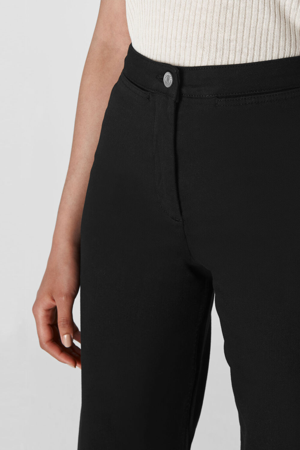 Easy Minimal Jean Black