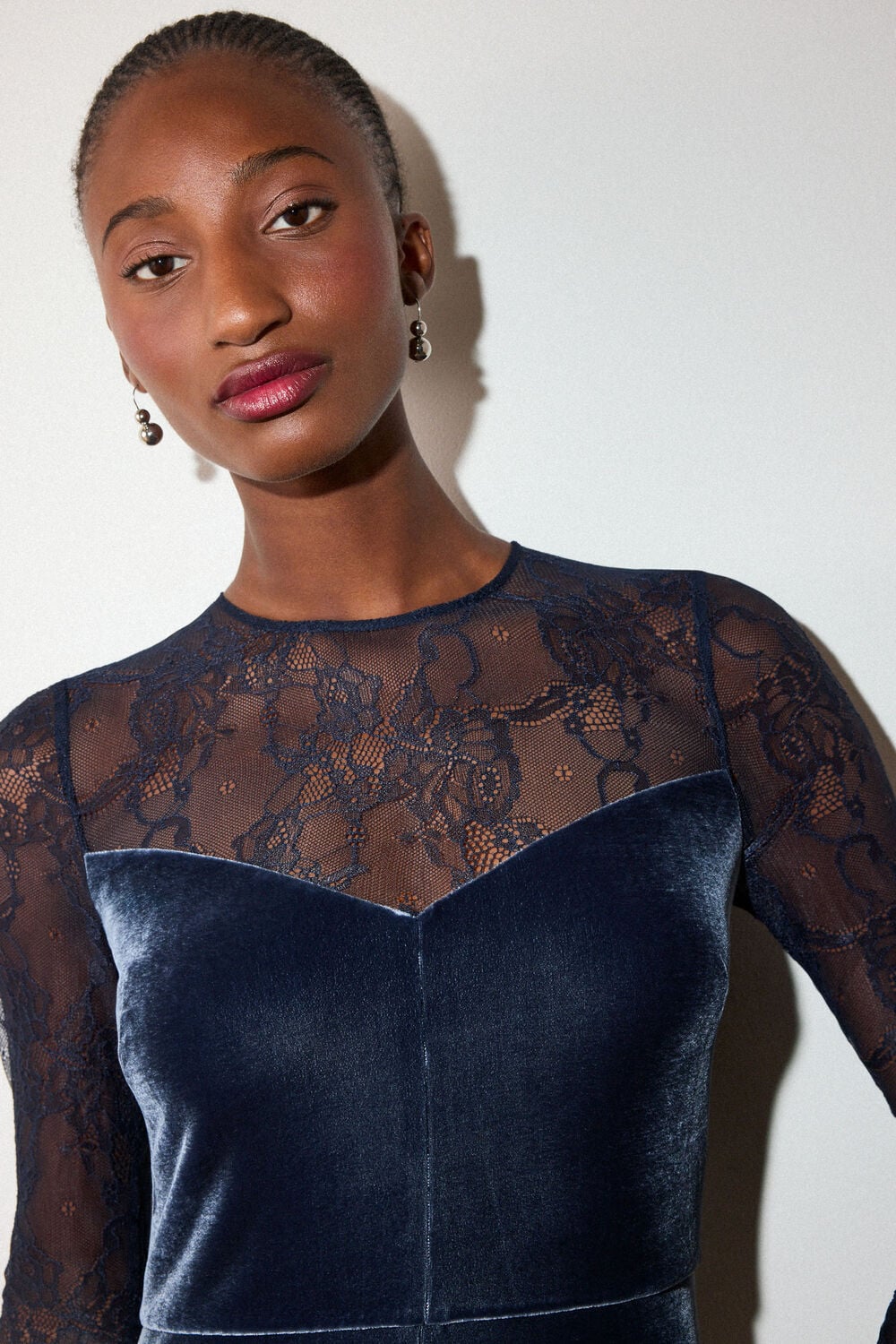 Navy Lace Sleeve Velvet Midi Dress