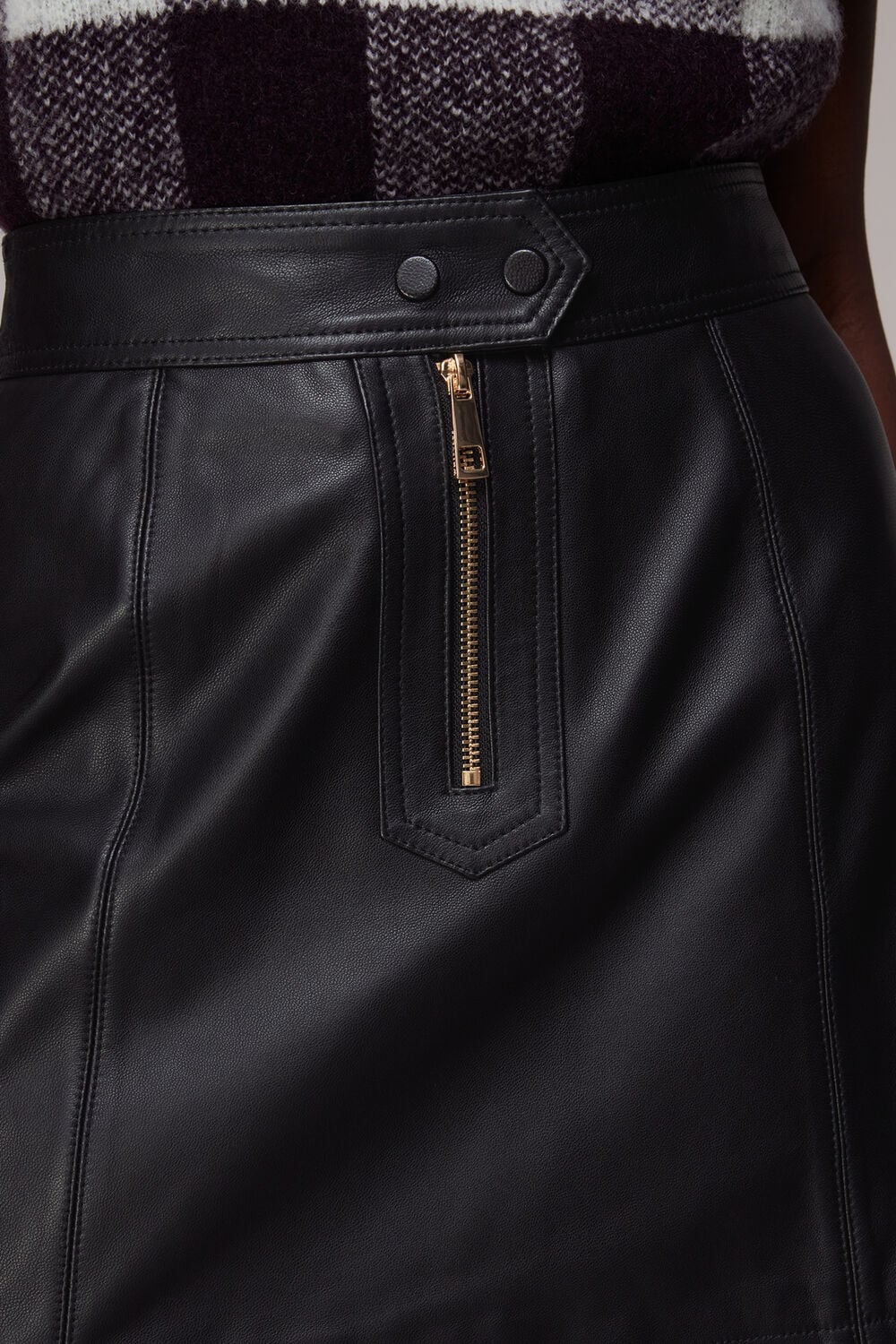 Zip Front Detail Leather Skirt