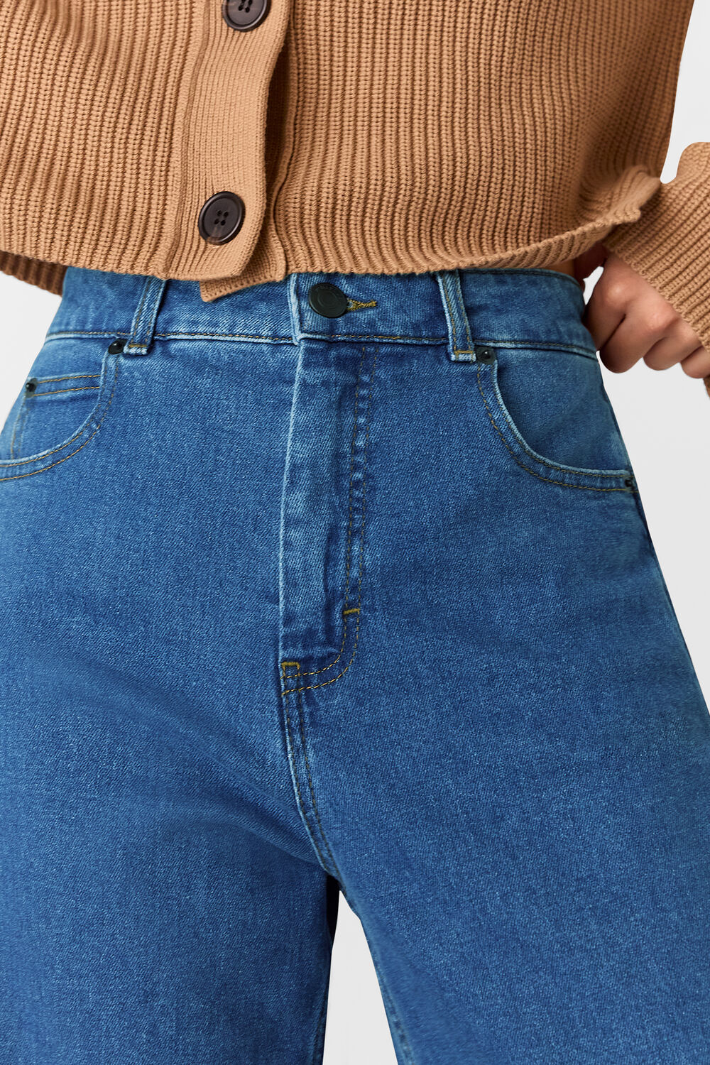 Petite Stretch Barrel Leg Jean