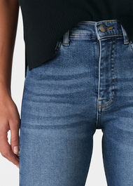 Stretch Sculpted Skinny Jean