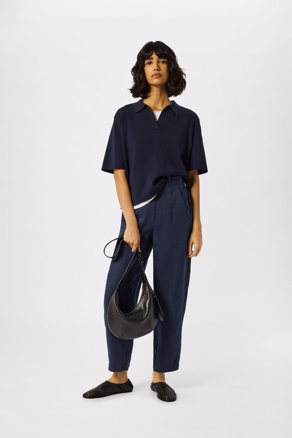 Navy Linen Barrel Leg Trouser