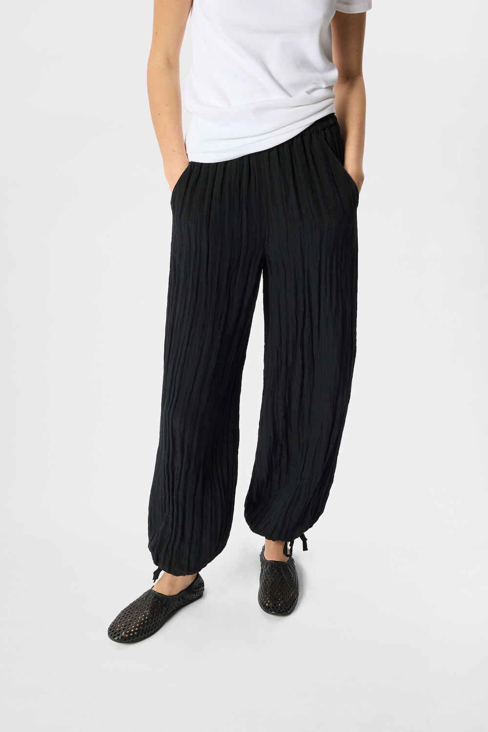 Balloon Tie Hem Trousers