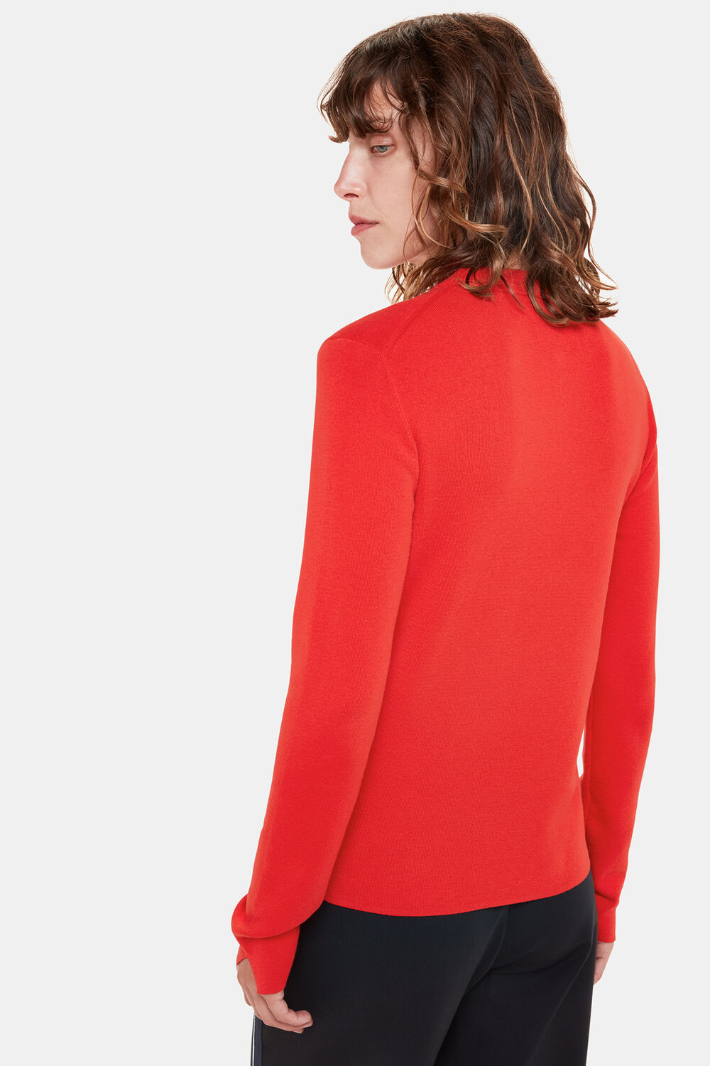 Mia Fitted Crew Neck Knit