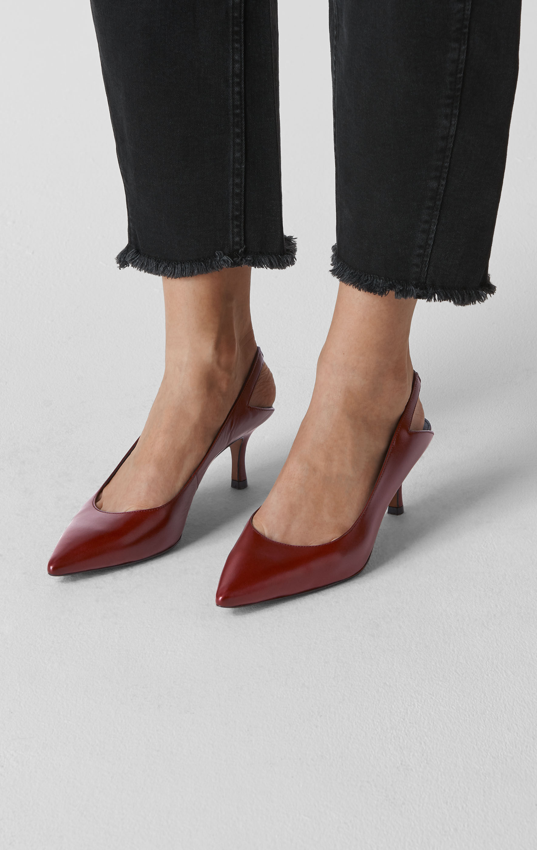 Burgundy slingbacks hotsell