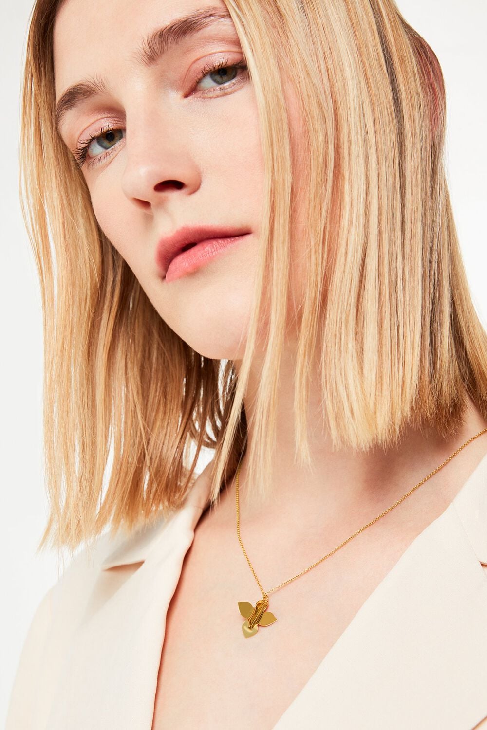 Gold Leaf Pendant Necklace