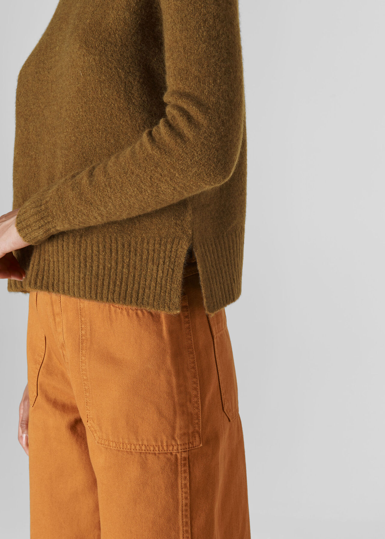 Ribbed Neck Knit Olive