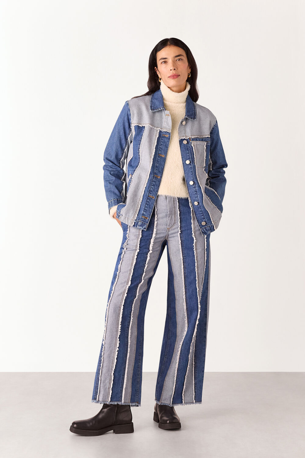 Isla Cropped Fluffy High Neck
