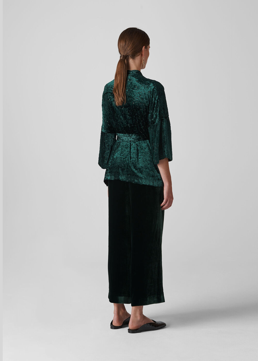 Evony Velvet Kimono Jacket Green